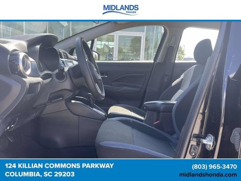Used 2025 Nissan Versa SV FWD image 12