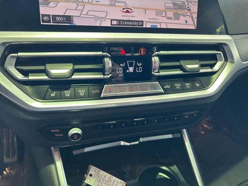 Used 2021 BMW M4 Coupe w/ Executive Package image 41