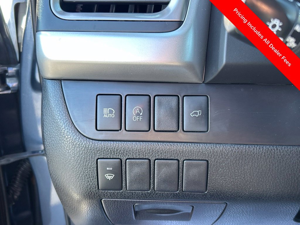 Used 2018 Toyota Highlander XLE AWD/4WD image 7