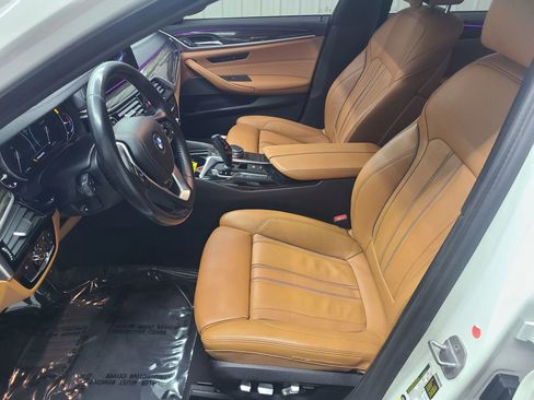 Used 2017 BMW 530i xDrive AWD/4WD image 23