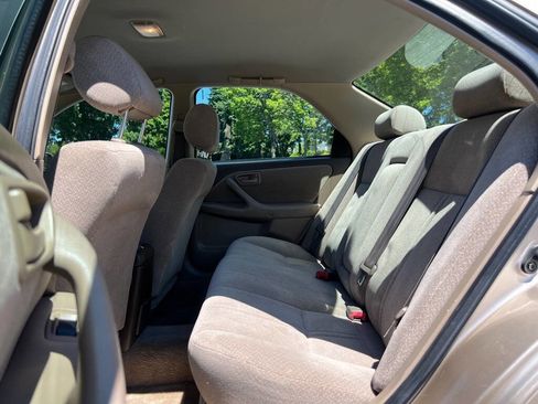 Used 2000 Toyota Camry LE image 14