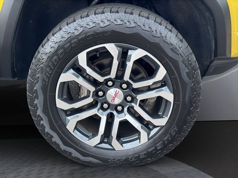 Used 2023 GMC Canyon AT4 w/ AT4 Premium Package image 31