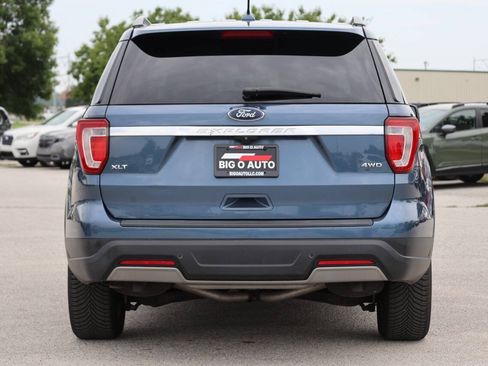 Used 2019 Ford Explorer XLT w/ Equipment Group 202A AWD/4WD image 10