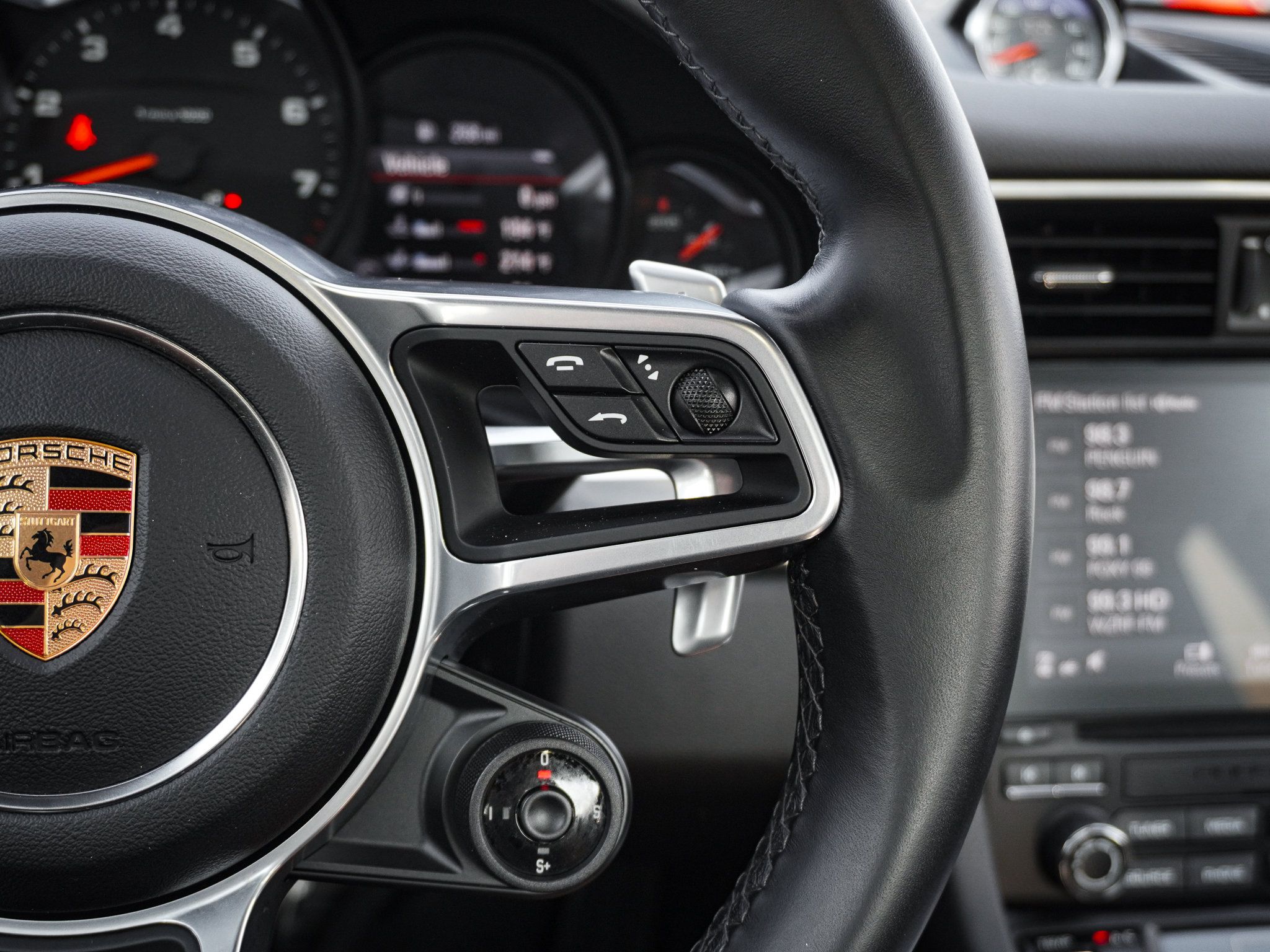 Used 2019 Porsche 911 Carrera RWD image 20