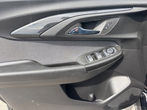 Used 2023 Chevrolet TrailBlazer LS image 15