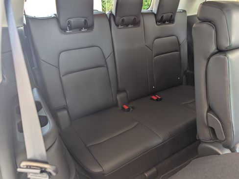 Used 2025 Nissan Pathfinder Platinum w/ Cargo Package FWD image 22