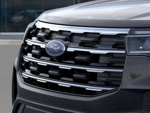 New 2026 Ford Explorer Active RWD image 19