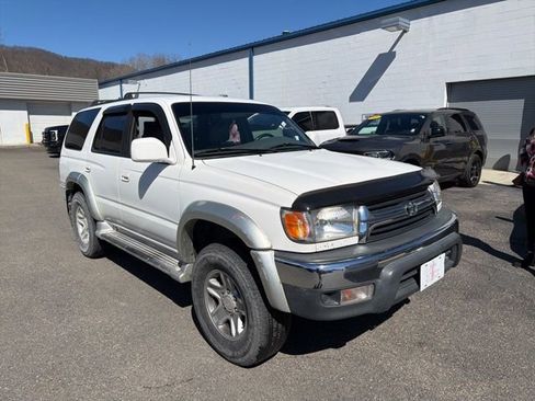 Used 2002 Toyota 4Runner SR5 image 7