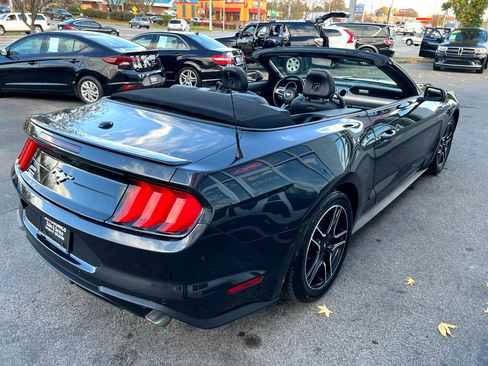 Used 2023 Ford Mustang Premium image 14