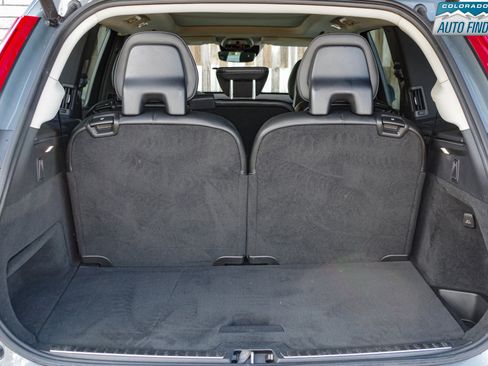 Used 2020 Volvo XC90 T5 Momentum image 30