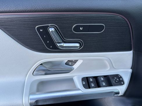 Certified 2022 Mercedes-Benz GLB 35 AMG GLB 35 AMG image 27