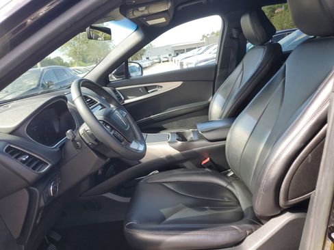 Used 2020 Lincoln Nautilus FWD image 9