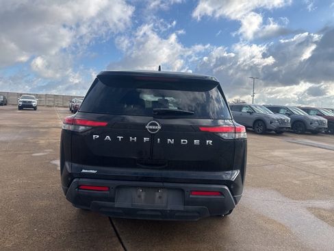 Certified 2022 Nissan Pathfinder S image 6