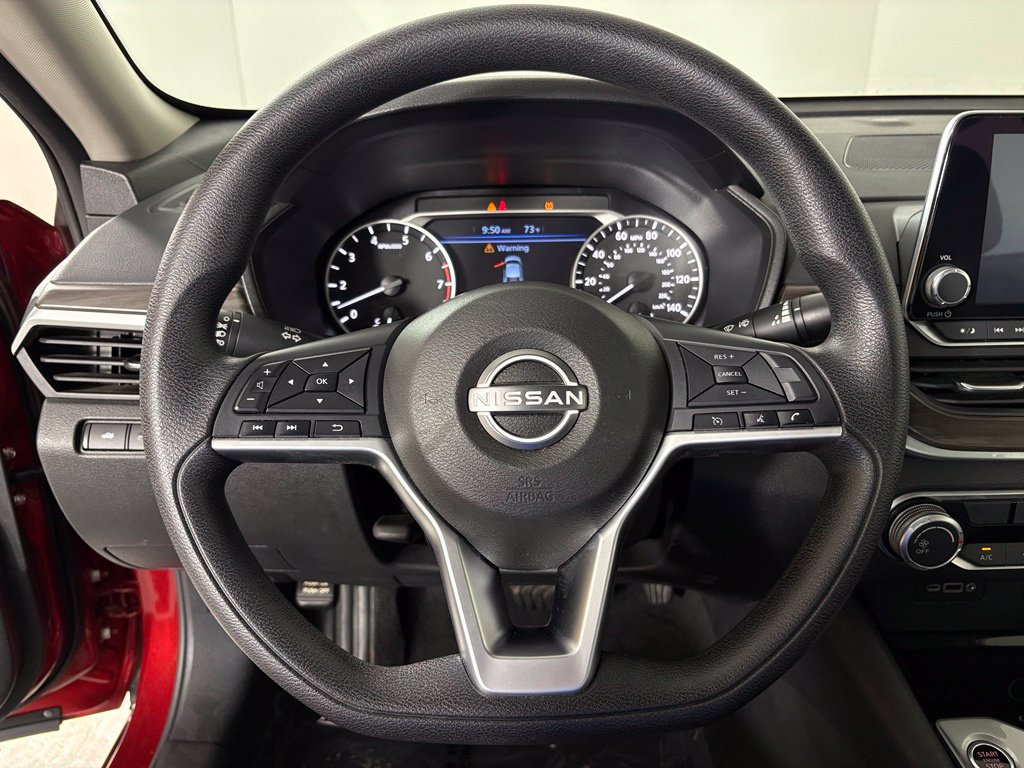 Used 2024 Nissan Altima 2.5 SV FWD image 18
