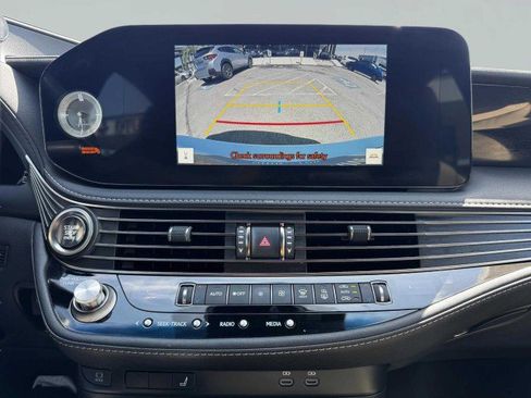 Used 2023 Lexus LS 500 image 31