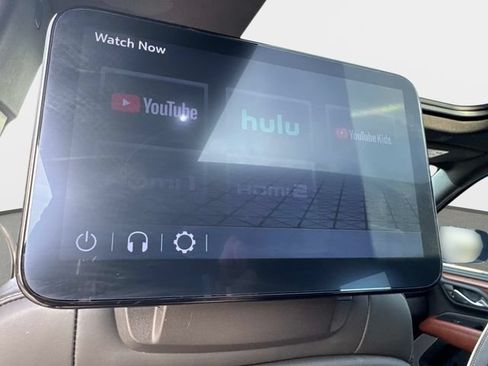 Used 2023 GMC Yukon Denali Ultimate AWD/4WD image 17