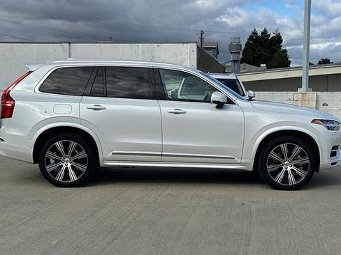 Certified 2025 Volvo XC90 T8 Ultra w/ Protection Package Premier image 2