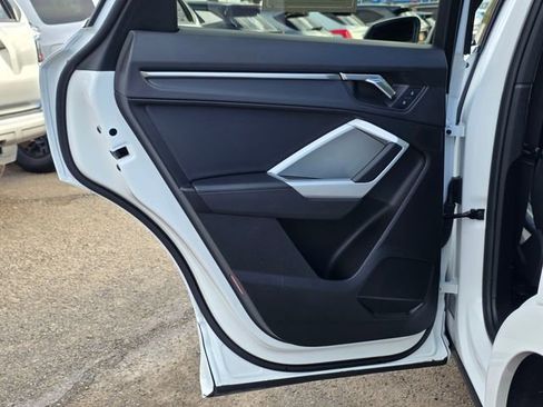 Used 2024 Audi Q3 2.0T Premium image 20