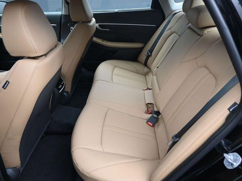 New 2025 Hyundai Sonata Limited image 21