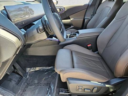 Certified 2025 BMW X3 xDrive30i w/ Convenience Package image 15