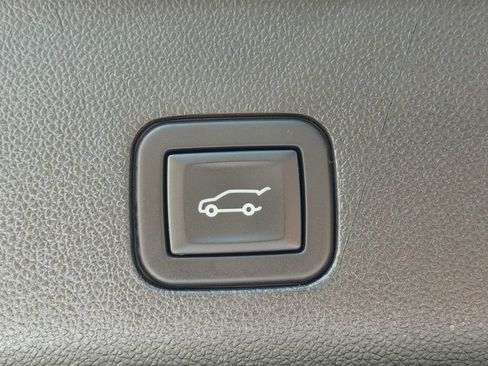 Used 2023 Chevrolet Tahoe RST w/ Luxury Package RWD image 43