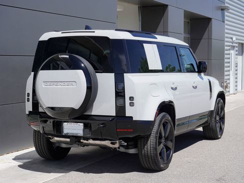 New 2026 Land Rover Defender 110 X-Dynamic SE AWD/4WD image 2
