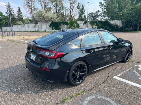 Used 2024 Honda Civic Sport image 6