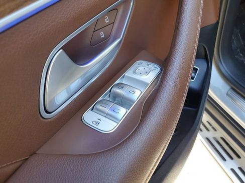 Used 2024 Mercedes-Benz GLS 450 4MATIC w/ Pinnacle Trim Package image 18