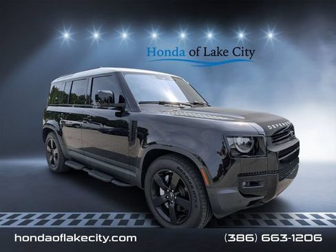 Used 2021 Land Rover Defender 110 SE AWD/4WD image 1