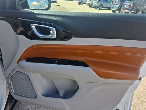 Used 2024 Jeep Compass Limited image 36