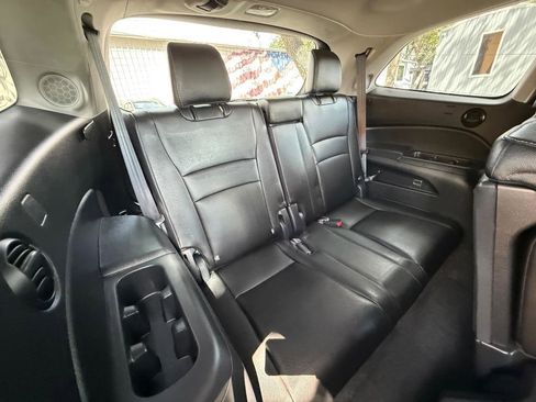 Used 2017 Honda Pilot Touring image 17