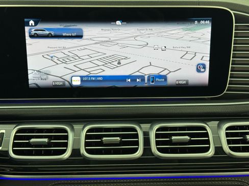 Used 2024 Mercedes-Benz GLS 580 4MATIC image 27