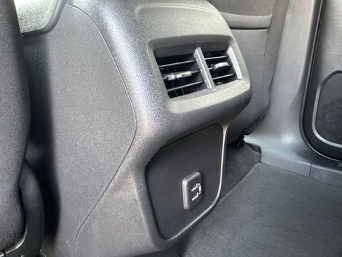 Used 2023 Chevrolet Equinox LS w/ LS Convenience Package FWD image 30