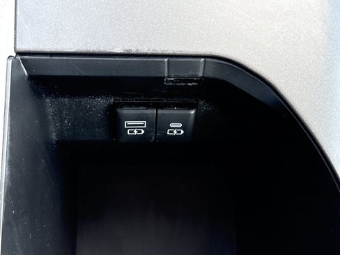 Used 2024 Toyota Camry SE FWD image 26