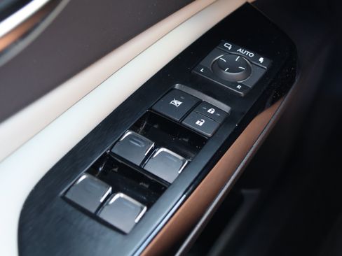 Certified 2024 Lexus ES 300h Ultra Luxury w/ Accessory Package (Z2) FWD image 15