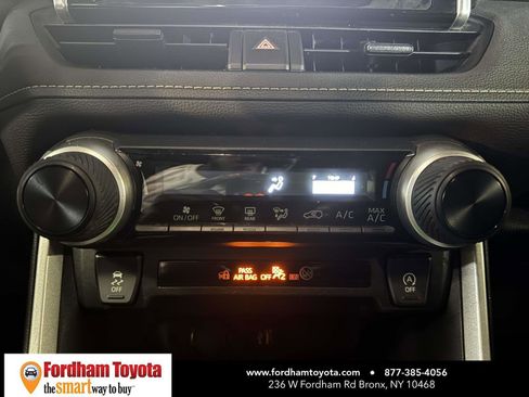 Used 2023 Toyota RAV4 LE AWD/4WD image 23