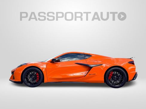 Used 2024 Chevrolet Corvette Z06 image 2