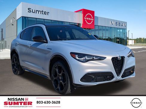 Used 2024 Alfa Romeo Stelvio AWD image 1