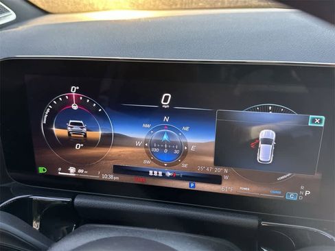 Used 2024 Mercedes-Benz GLA 250 4MATIC image 16