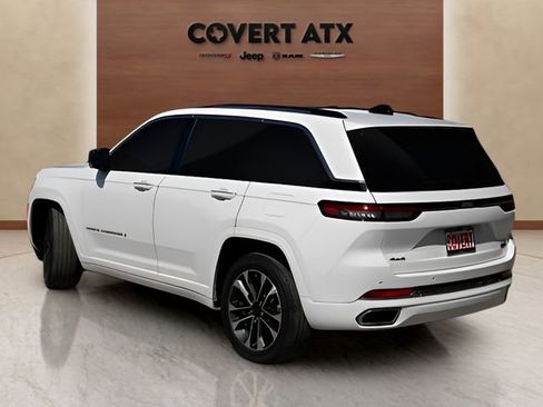 Used 2024 Jeep Grand Cherokee Overland w/ Adv Protech Group III image 3