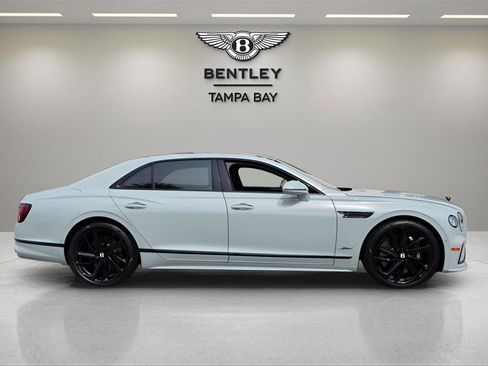 New 2025 Bentley Flying Spur Plug-In Hybrid image 5