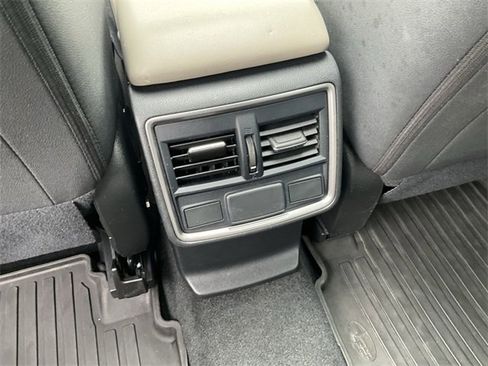 Used 2023 Subaru Forester Premium image 30