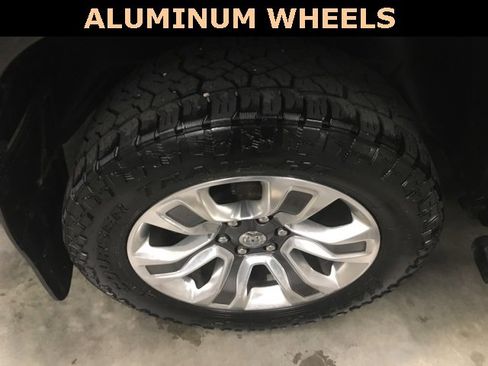 Used 2019 RAM 1500 Laramie Longhorn w/ Body-Colour Bumper Group image 11