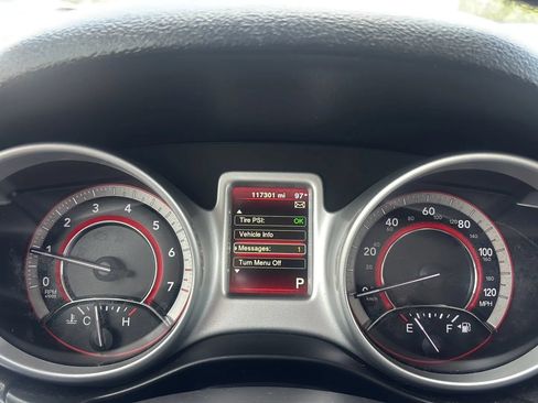 Used 2020 Dodge Journey SE w/ SE Popular Equipment Group FWD image 7