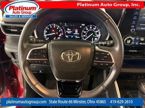 Used 2021 Toyota Highlander XSE FWD image 15