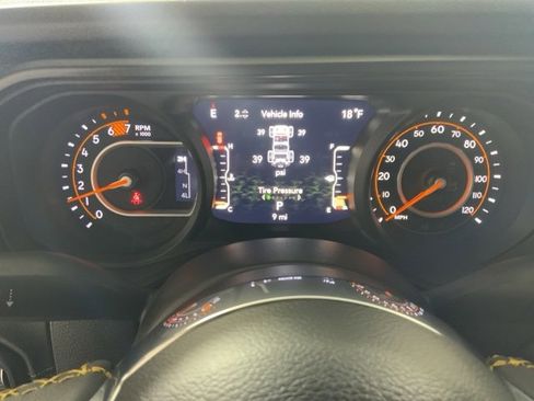 Used 2024 Jeep Wrangler Sahara w/ Technology Group image 27