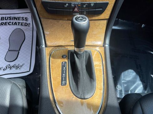 Used 2008 Mercedes-Benz E 350 Sedan image 29