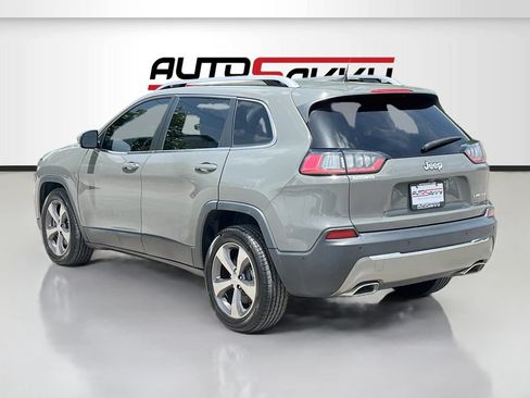 Used 2019 Jeep Cherokee Limited w/ Technology Group FWD image 5