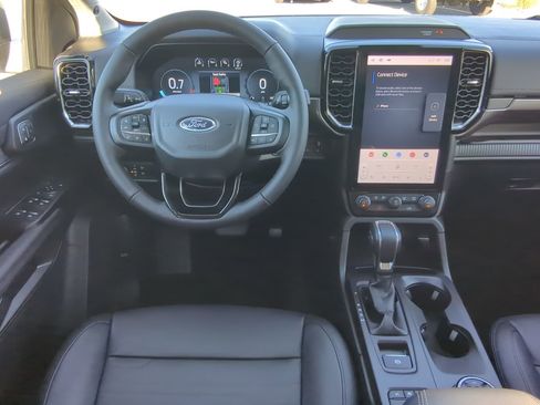 Used 2025 Ford Ranger Lariat w/ FX4 Off-Road Package image 14