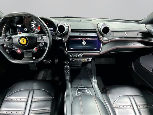 Used 2018 Ferrari GTC4Lusso AWD/4WD image 9
